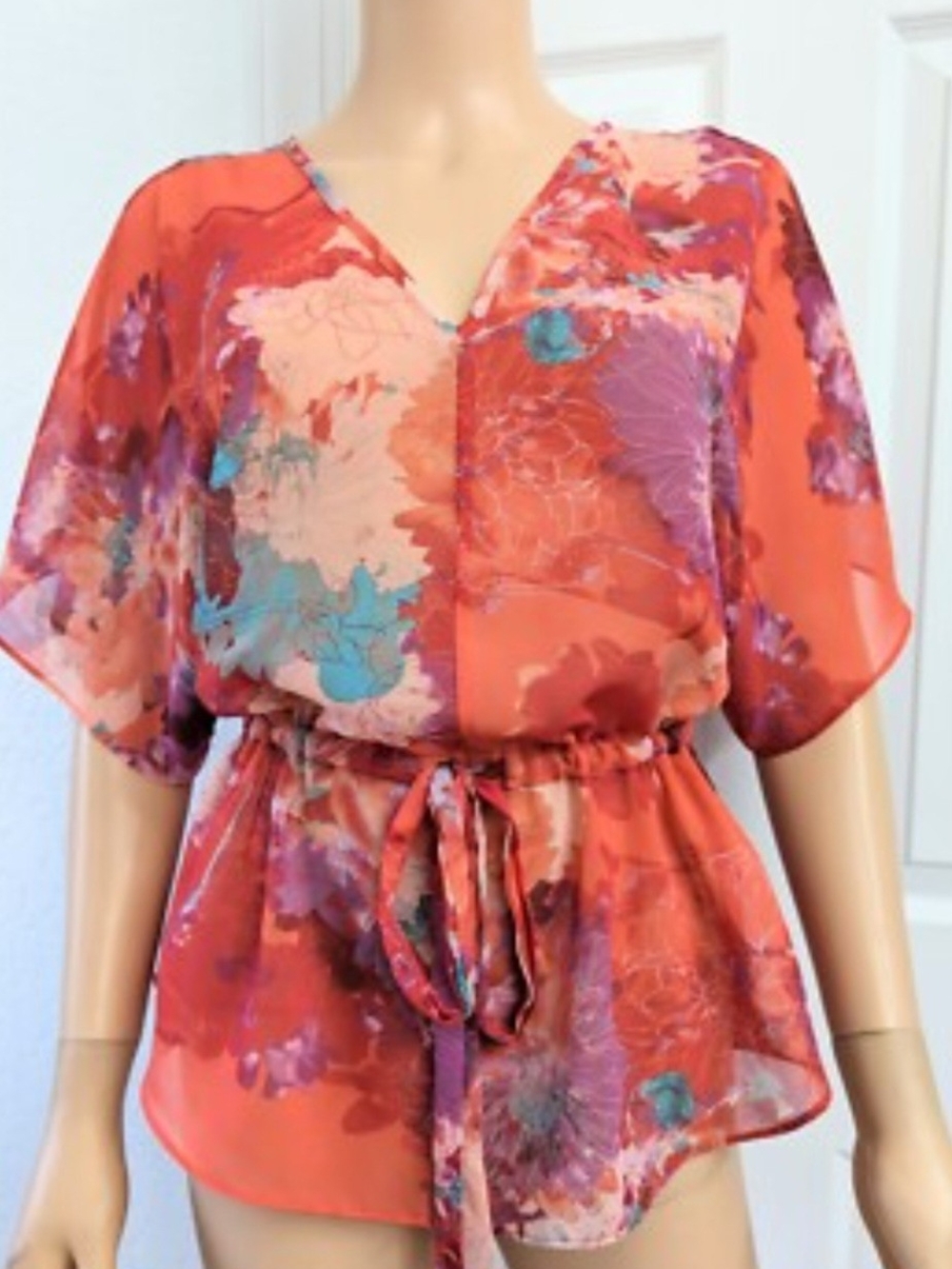 a.n.a Plus Size 2X Floral Tie-Waist Sheer Blouse in Pink and Coral Kimono Sleev - Picture 3 of 8